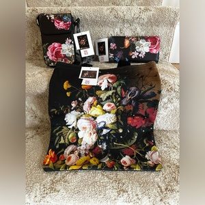 Set from The Met Museum store: wallet, small crossbody purse and canvas tote bag